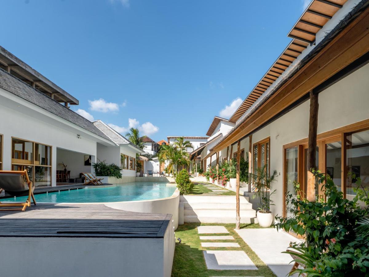 Berawa Village Managed By Cpm Bali Canggu  Exterior photo