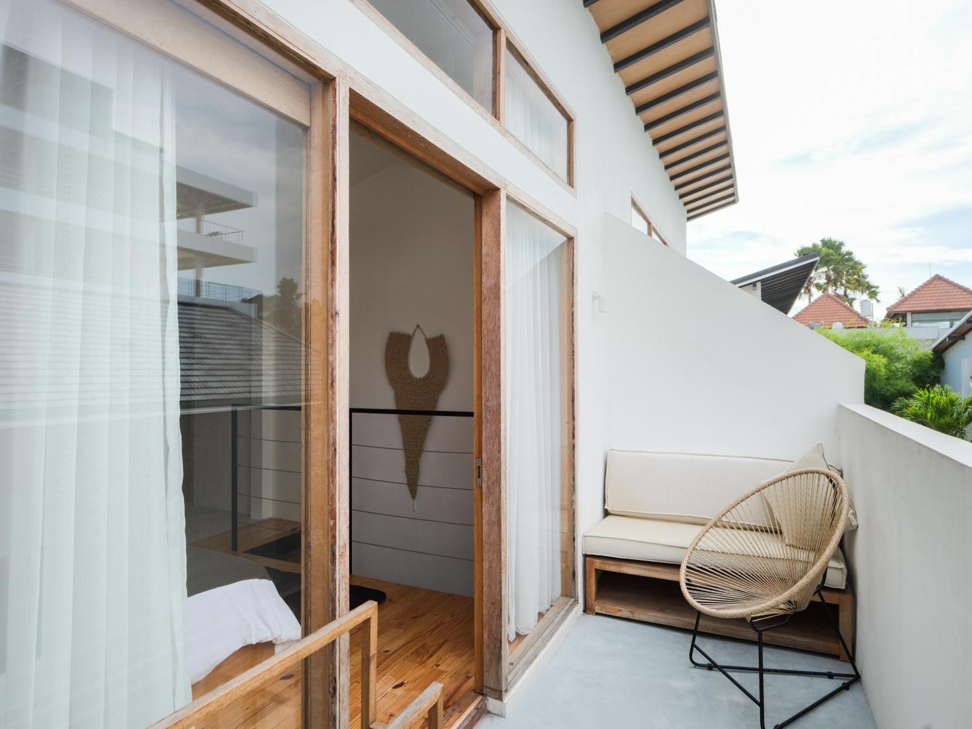Berawa Village Managed By Cpm Bali Canggu  Exterior photo